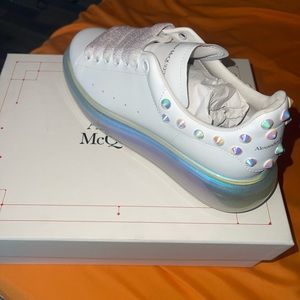 ALEXANDER MCQUEEN • SNEAKERS
